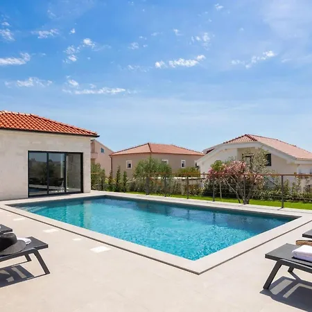 Bianca Sibenik By Interhome Nyaraló *