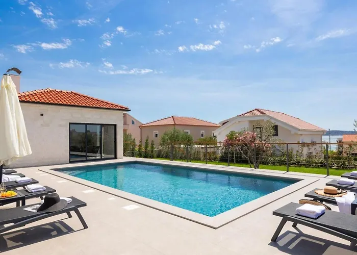 Bianca Sibenik By Interhome Nyaraló *