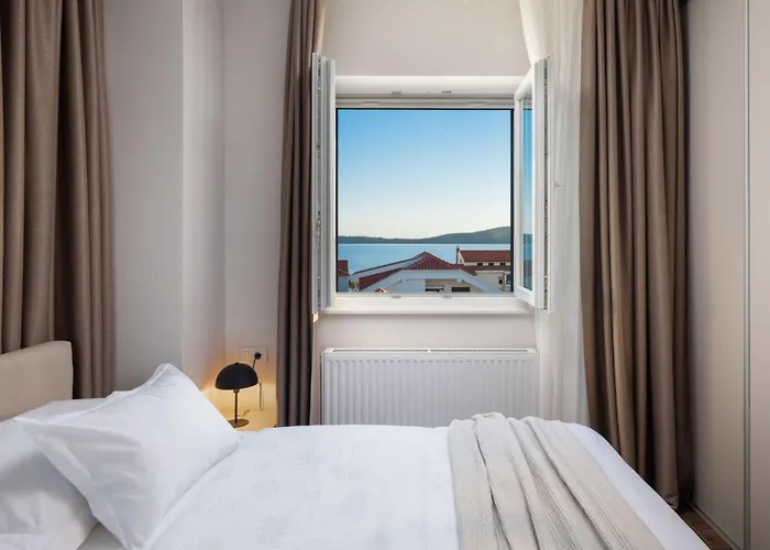 Bianca Sibenik By Interhome Vikendica